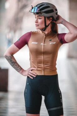 DAMEN STATEMENT RADTRIKOT PALE OLIVE -Biehler 0251200PO STATEMENT JERSEY 8 1280x1280