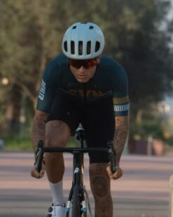 SYNDICATE RADTRIKOT FIORD SIENNA 5 SYNDICATE RADTRIKOT FIORD SIENNA -Biehler 0414324SYNFS action 1280x1280