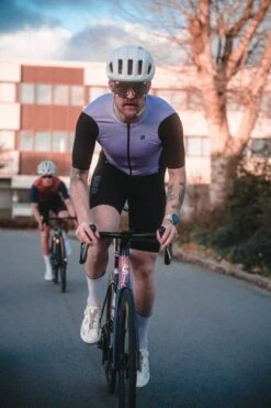 UPCYCLING RADTRIKOT MYSTIC BERRY -Biehler 0414325 UCMB men upcycling jersey 7 1280x1280