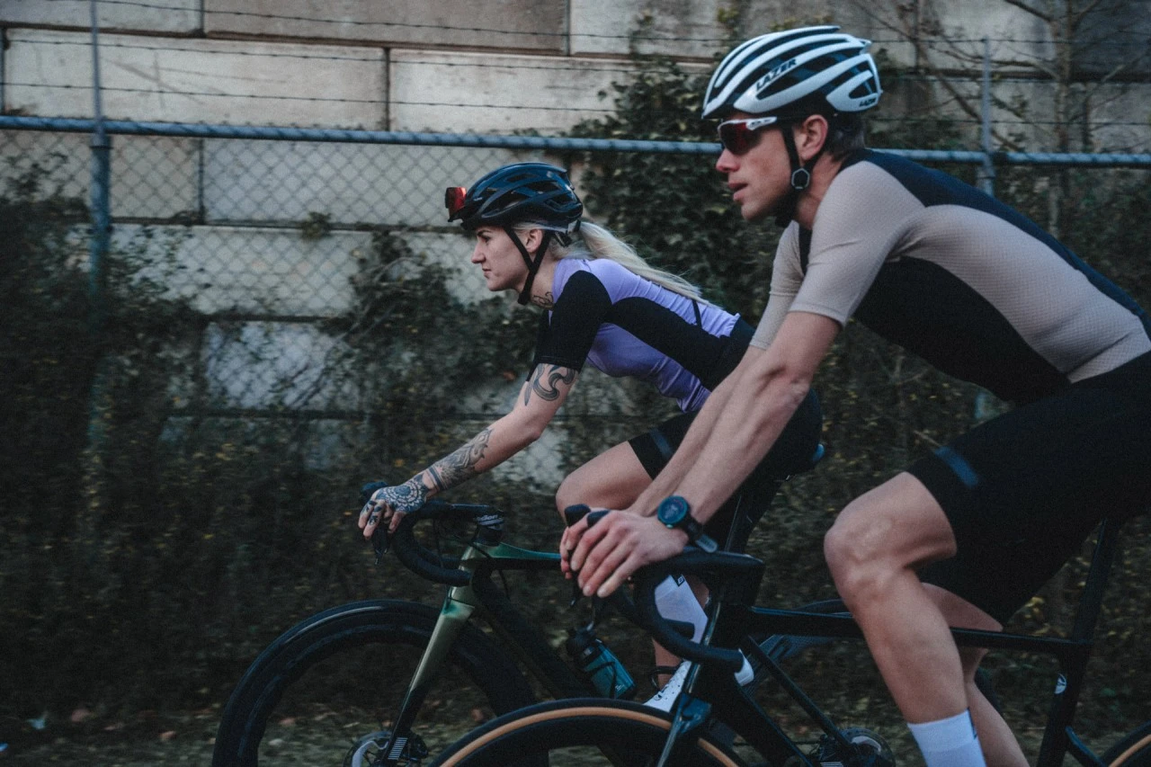 DAMEN UPCYCLING RADTRIKOT MYSTIC BERRY 6 DAMEN UPCYCLING RADTRIKOT MYSTIC BERRY – Bild 6