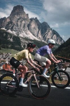 SYNDICATE TRAINING RADTRIKOT BERRY NOISE -Biehler 0414326 SYNTBN BERRY 4 1280x1280