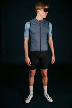 ESSENTIAL WESTE SHADY BAY -Biehler 0414603ESSSB ESSENTIAL GILET BAY 3 1280x1280
