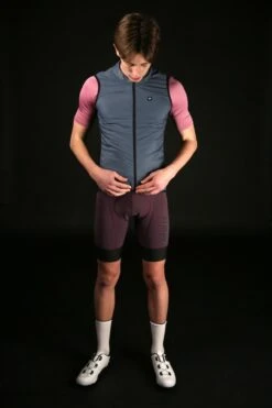 ESSENTIAL WESTE SHADY BAY -Biehler 0414603ESSSB ESSENTIAL GILET BAY 4 1280x1280