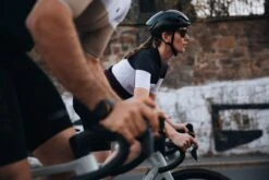 DAMEN SUPREME RADTRIKOT REVOLT BERRY -Biehler 0454327 SUPRB SUPREME JERSEY REVOLT BERRY 4 1280x1280