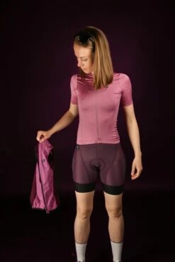 DAMEN ESSENTIAL WESTE SHADY PLUM -Biehler 0454603 ESSPP ESSENTIAL GILET PLUM 7 1280x1280