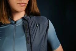 DAMEN ESSENTIAL WESTE SHADY BAY -Biehler 0454603 ESSSB ESSENTIAL GILET BAY 3 1280x1280