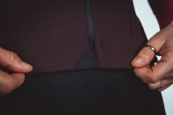 DAMEN SYNDICATE THERMAL RAIN LANGARM RADTRIKOT BERRY -Biehler 0454725 SYNBR THERMAL RAIN LS JERSEY BERRY 5 1280x1280