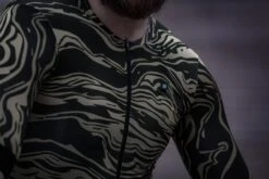 SUPREME RADTRIKOT GOLDEN OLIVE 13 SUPREME RADTRIKOT GOLDEN OLIVE -Biehler 5R3A3127 1280x1280