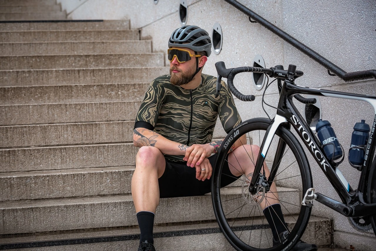 SUPREME RADTRIKOT GOLDEN OLIVE 6 SUPREME RADTRIKOT GOLDEN OLIVE – Bild 6