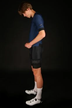 SIGNATURE³ MESH RADTRIKOT SHADY BAY 9 SIGNATURE³ MESH RADTRIKOT SHADY BAY -Biehler 5R3A9978 1280x1280