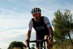 SYNDICATE PERFORMANCE WESTE -Biehler BIEHLER 409web 1280x1280