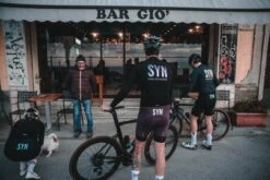 SYNDICATE LANGARM RADTRIKOT SHINY BLACK -Biehler DSC00641 1280x1280