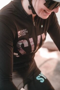 DAMEN SYNDICATE LANGARM RADTRIKOT SHINY BLACK -Biehler DSC01191 1280x1280