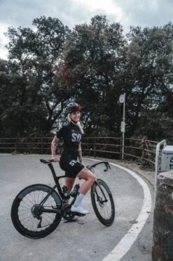 DAMEN SYNDICATE RADHOSE BLACK -Biehler DSC02710 1280x1280