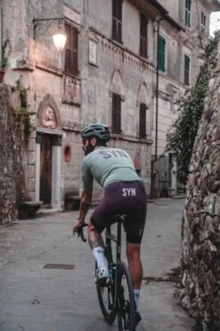 SYNDICATE RADHOSE GRAPE -Biehler DSC02761 1280x1280