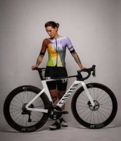 DAMEN SYNDICATE RADTRIKOT SYNTASTIC I 11 DAMEN SYNDICATE RADTRIKOT SYNTASTIC I -Biehler SYN MESH 32 1280x1280