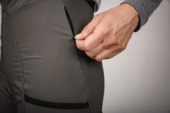 DAMEN DISTANCE SHORTS PINE -Biehler distance studio LR 70 1280x1280