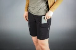 DAMEN DISTANCE SHORTS -Biehler grvl21 studiouwtk 047 1280x1280