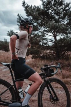 DAMEN SIGNATURE³ MESH RADTRIKOT MACCHIATO -Biehler sig mesh ss22 live2 1280x1280