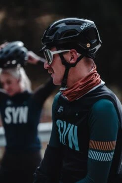 DISTANCE NECK WARMER RAW UMBER -Biehler tube raw umber3 1280x1280