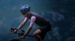 SIGNATURE³ RADTRIKOT DEL RIO -Biehler webSS21 361 1280x1280