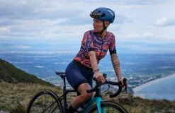 DAMEN SUPREME RADTRIKOT BRIGHT RED -Biehler women sup br ss live2 1280x1280